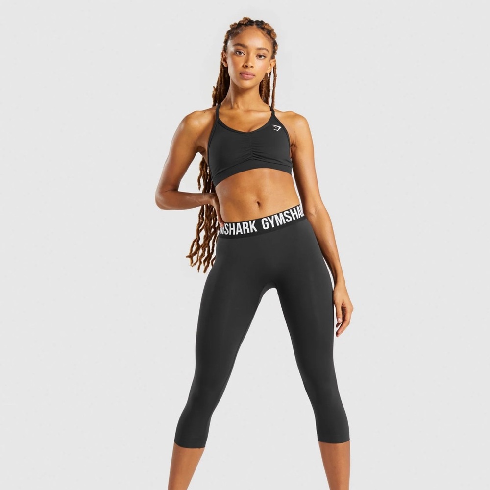 NWT - Gymshark cropped fit leggings